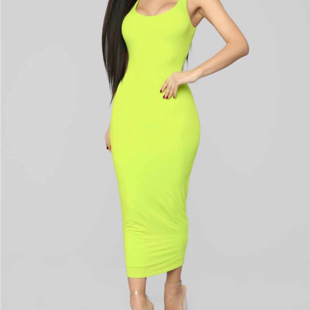 Fashionova body on dress